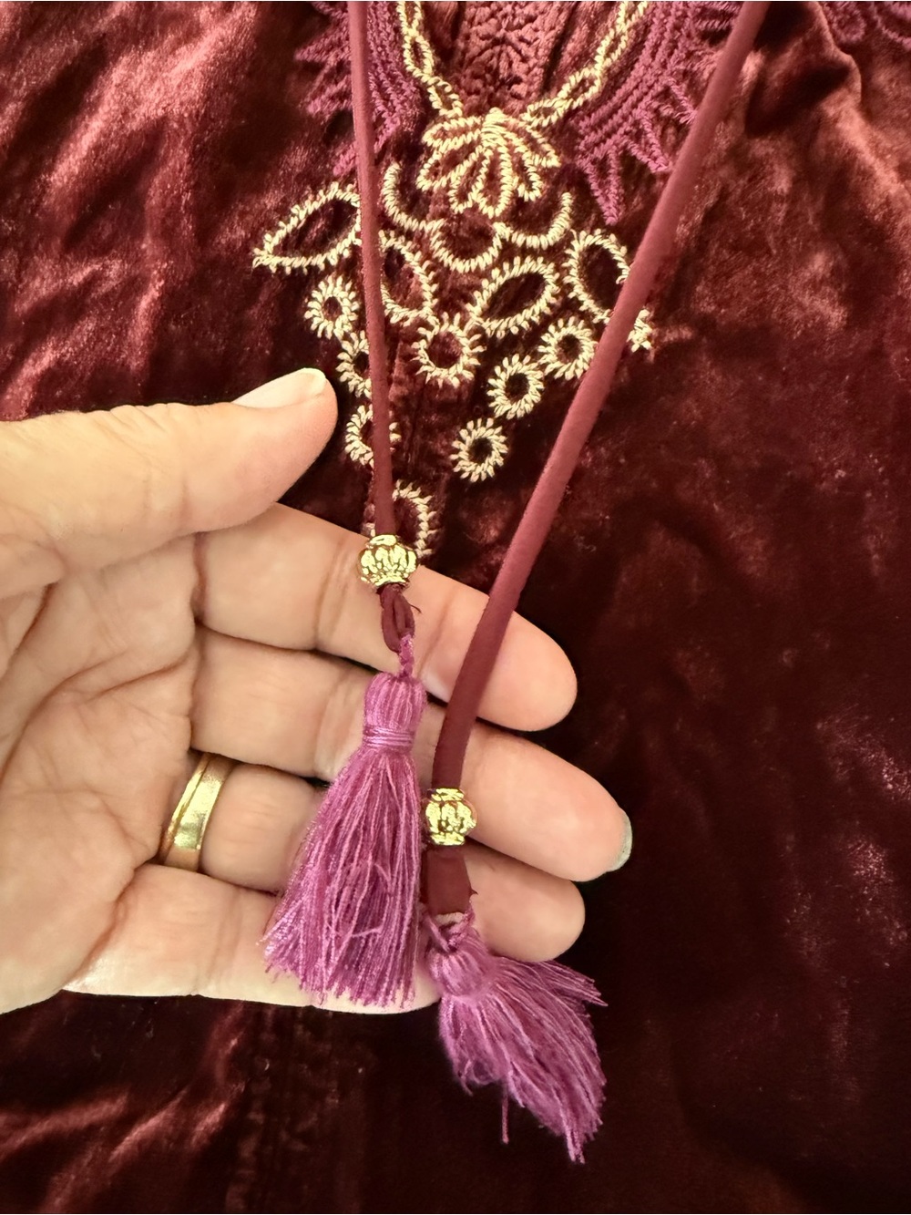 Johnny Was Burgundy Velvet Embroidered Top Tassels Sz L D83 - Picture 2 of 8
